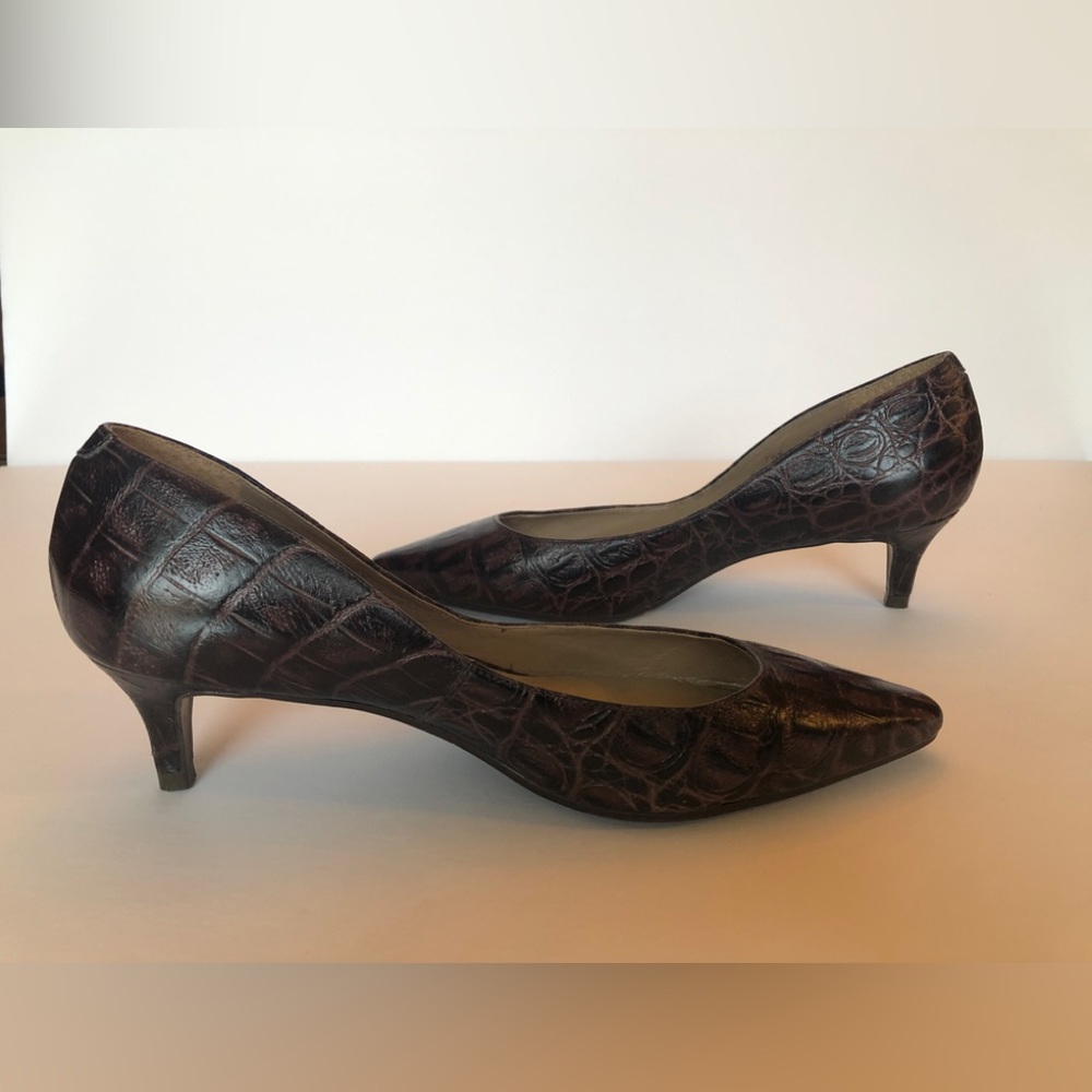 Talbots Dark Brown Croc-Embossed Leather Kitten Heels